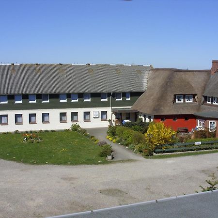 Ferienwohnungen Im Hotel Garni Zur Post Utersum Pokój zdjęcie