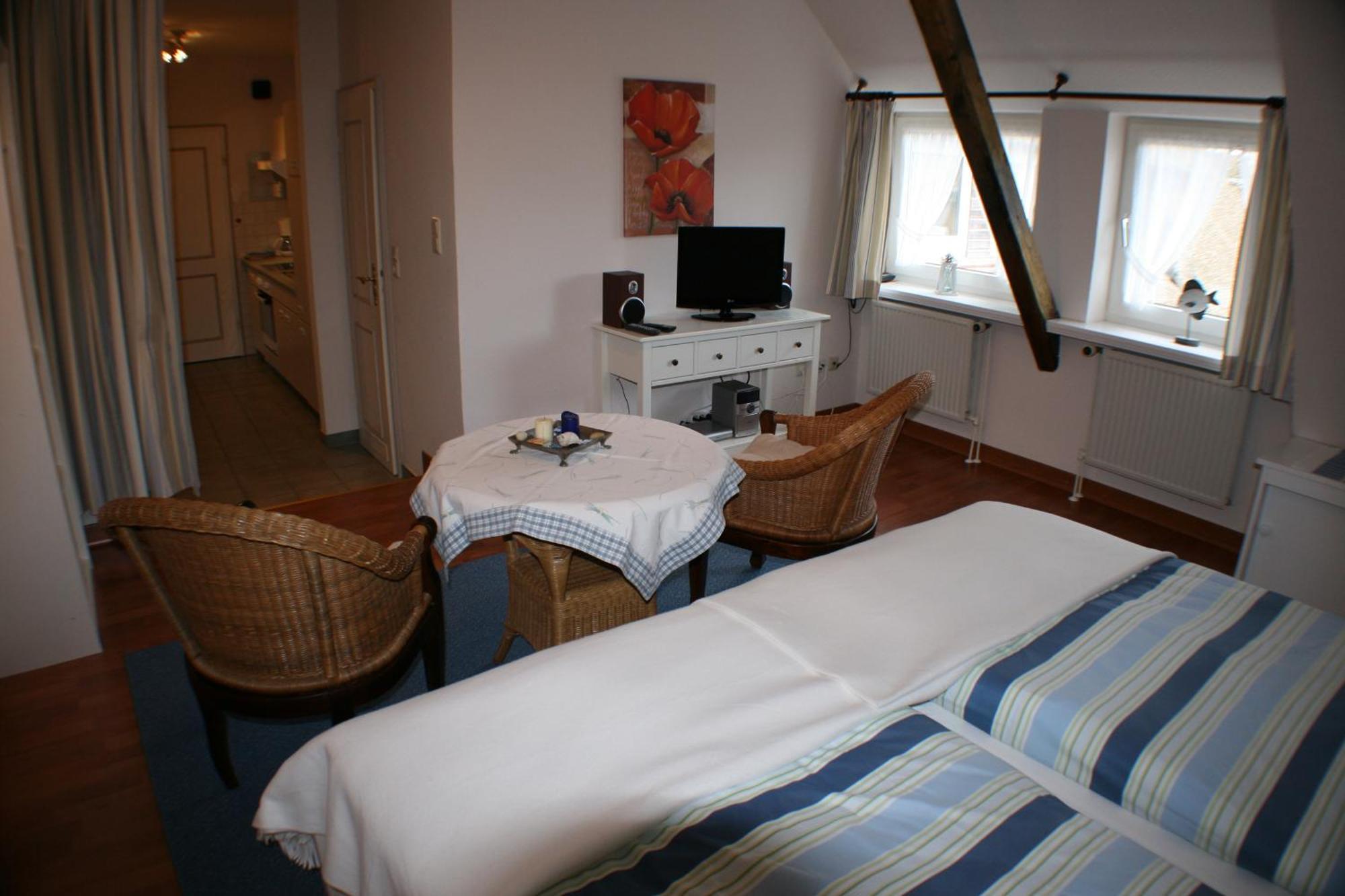 Ferienwohnungen Im Hotel Garni Zur Post Utersum Pokój zdjęcie